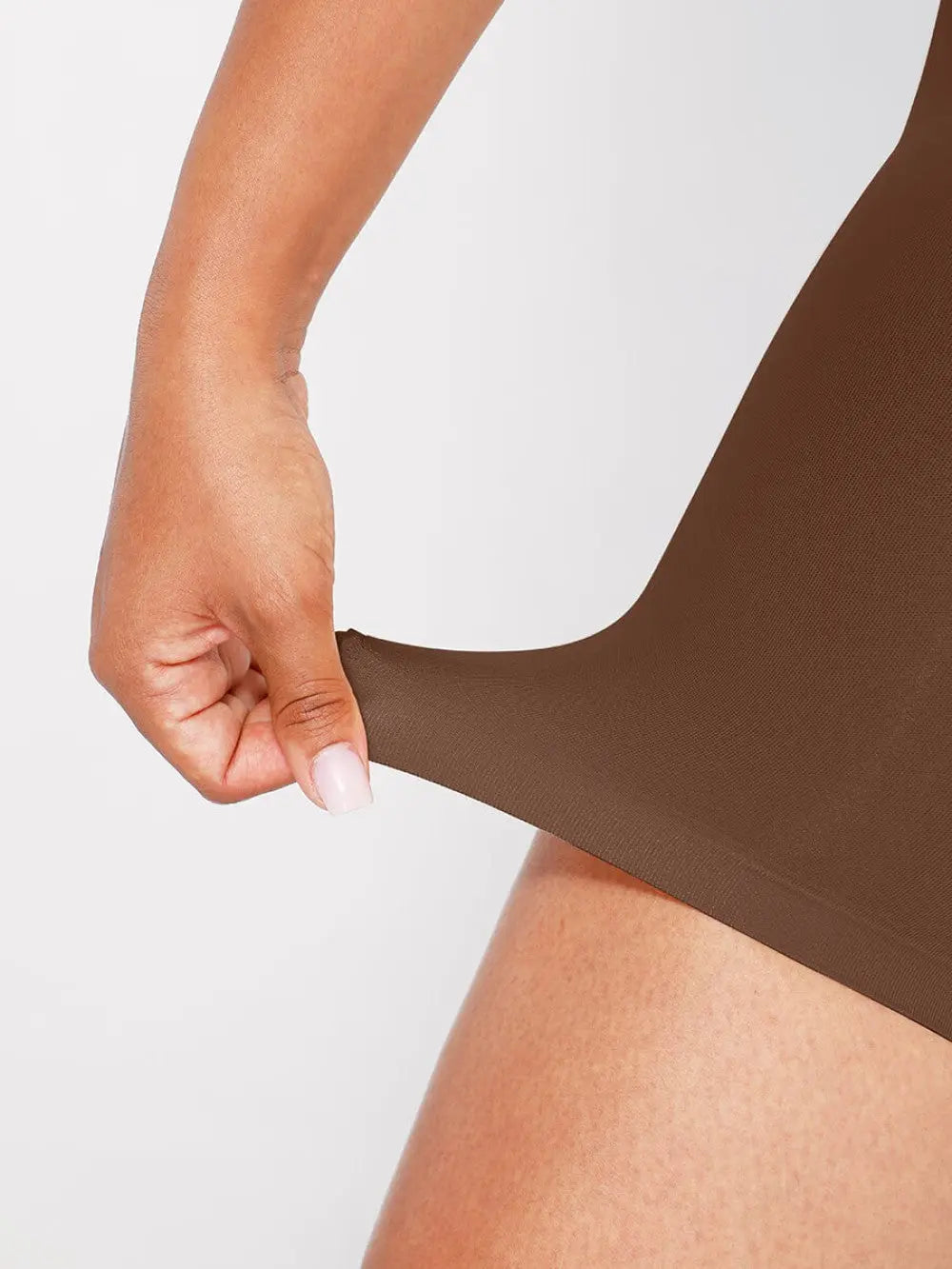 SculptBare™ – Body Short Gainant sans bretelle 360°